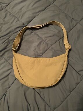Casual Crescent Shoulder Bag in Khaki